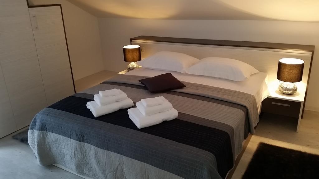 Apartments Sanja Trogir Buitenkant foto