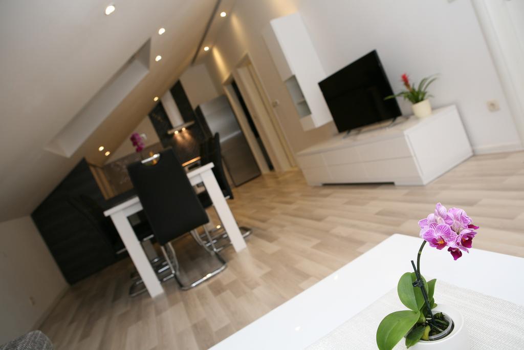 Apartments Sanja Trogir Buitenkant foto