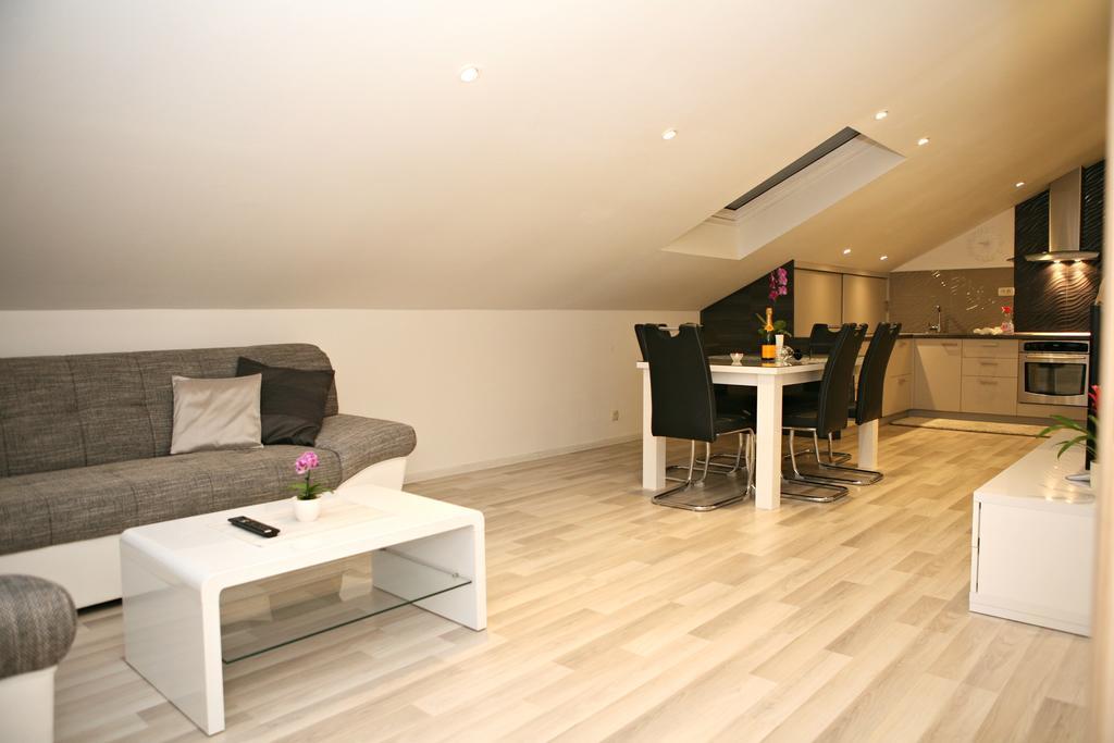Apartments Sanja Trogir Buitenkant foto